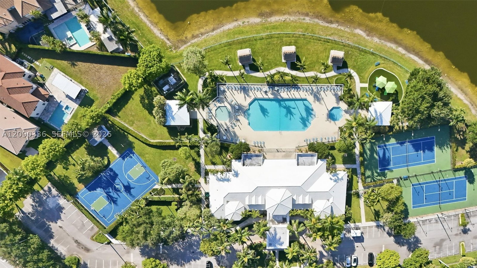 Real estate property located at 11605 89th St #228, Miami-dade, St Moritz At Doral Condo, Doral, FL