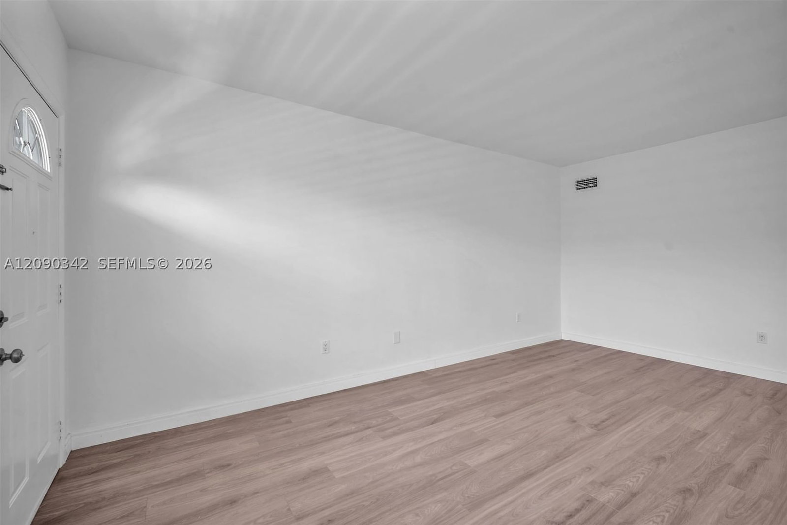 Real estate property located at 8010 Tatum Waterway Dr #5, Miami-dade, Creek Club Condo No 2 Inc, Miami Beach, FL