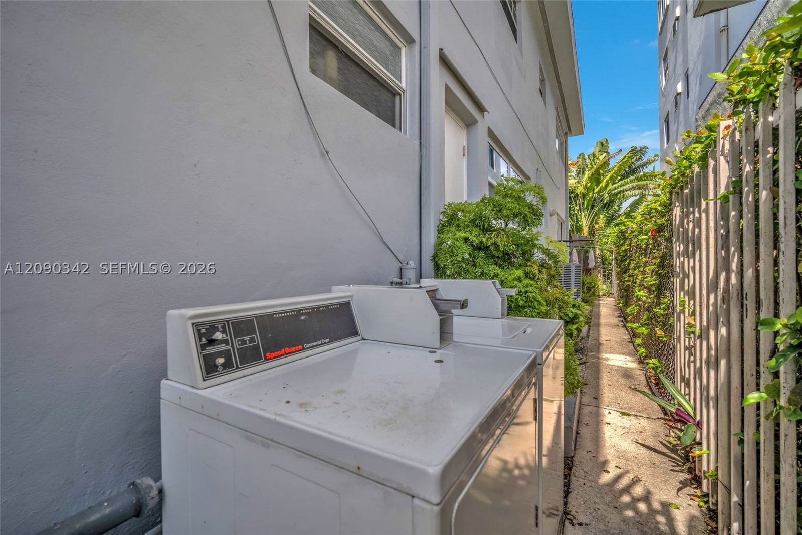 Real estate property located at 8010 Tatum Waterway Dr #5, Miami-dade, Creek Club Condo No 2 Inc, Miami Beach, FL