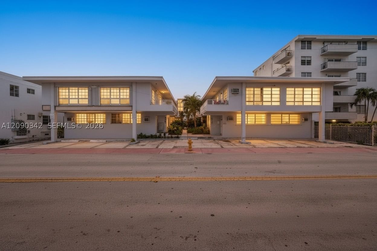 Real estate property located at 8010 Tatum Waterway Dr #5, Miami-dade, Creek Club Condo No 2 Inc, Miami Beach, FL