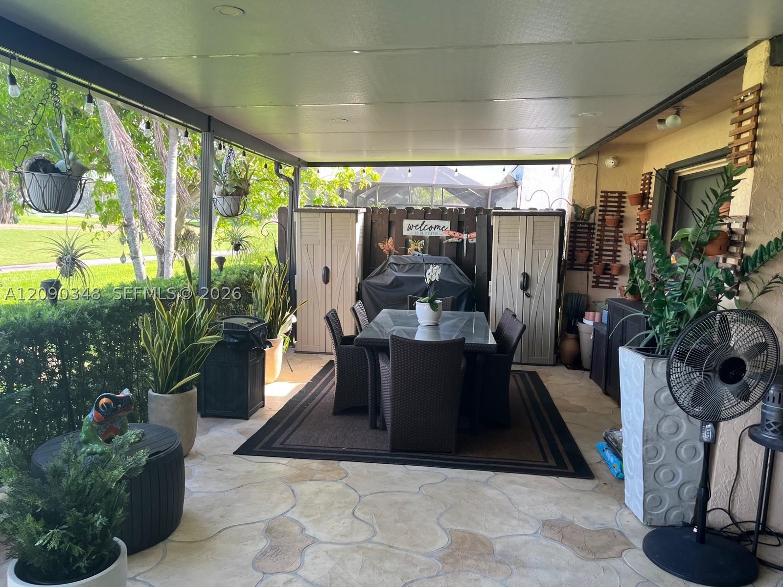 Real estate property located at 19505 Lake Dr, Miami-dade, Royal Singapore Lake, Hialeah, FL