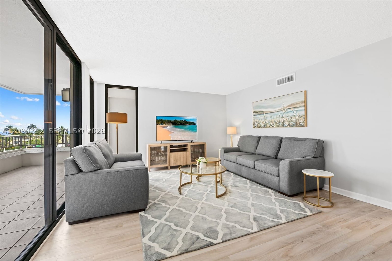 Real estate property located at 1401 Ocean Blvd #407, Broward, Emerald Tower Condo, Pompano Beach, FL
