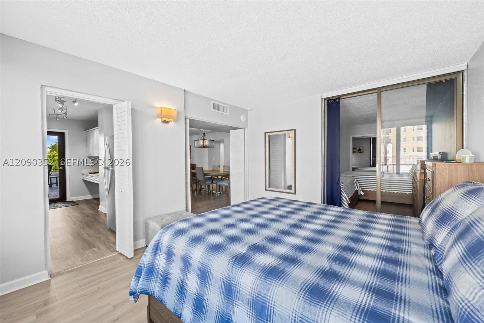 Real estate property located at 1401 Ocean Blvd #407, Broward, Emerald Tower Condo, Pompano Beach, FL