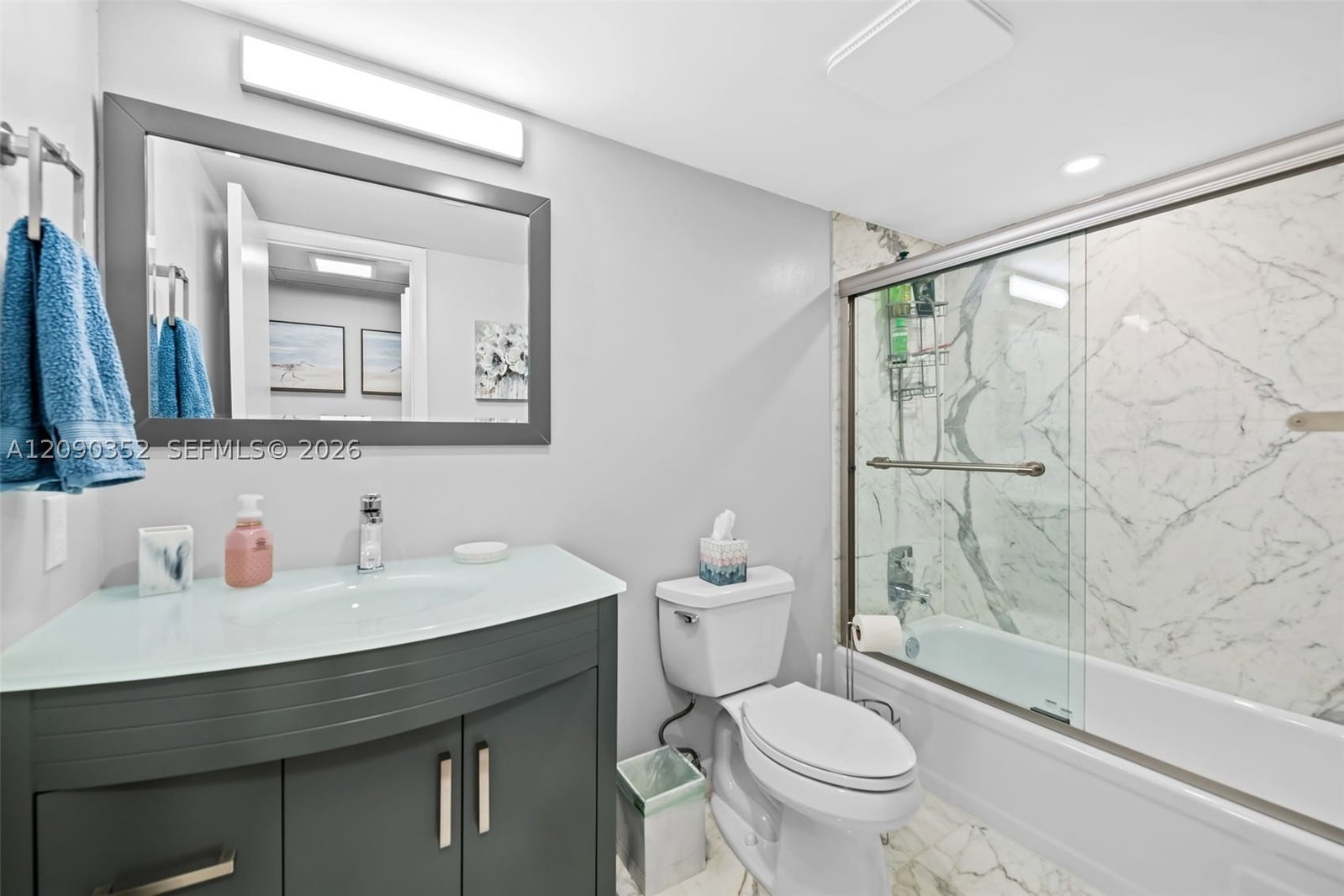 Real estate property located at 1401 Ocean Blvd #407, Broward, Emerald Tower Condo, Pompano Beach, FL