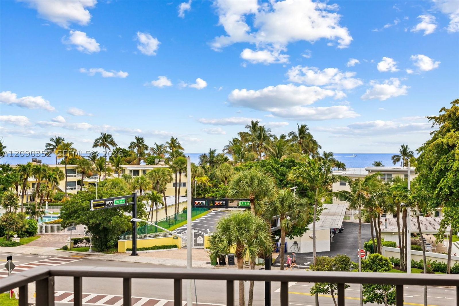 Real estate property located at 1401 Ocean Blvd #407, Broward, Emerald Tower Condo, Pompano Beach, FL
