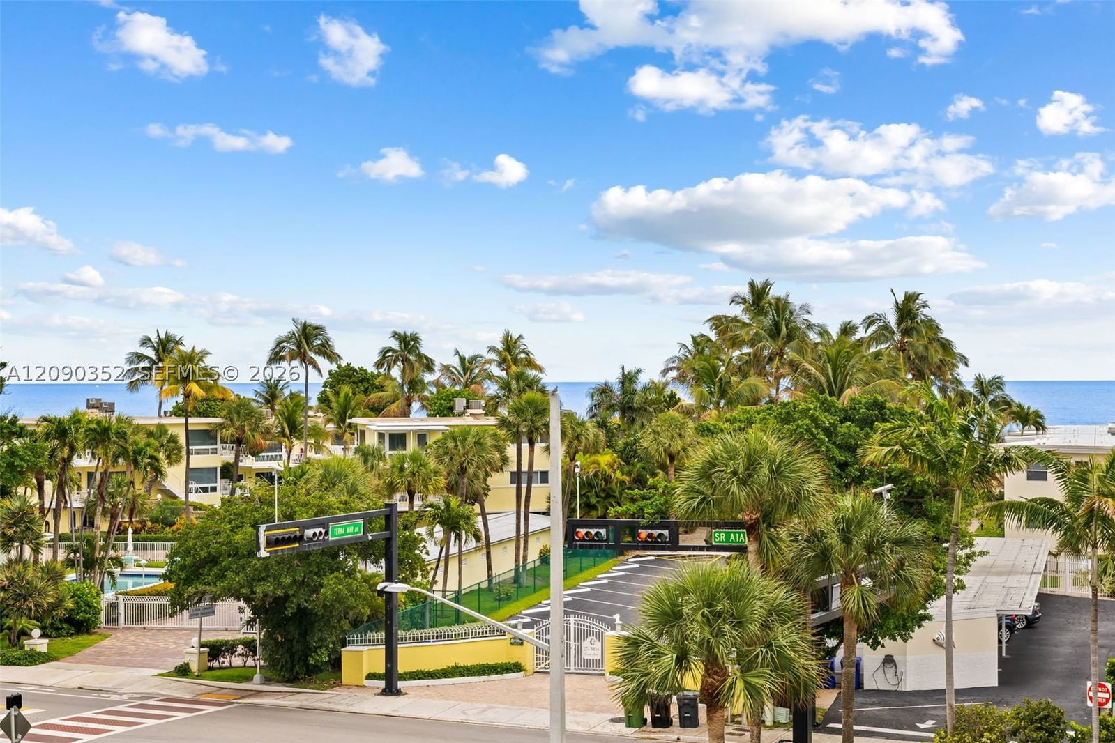Real estate property located at 1401 Ocean Blvd #407, Broward, Emerald Tower Condo, Pompano Beach, FL
