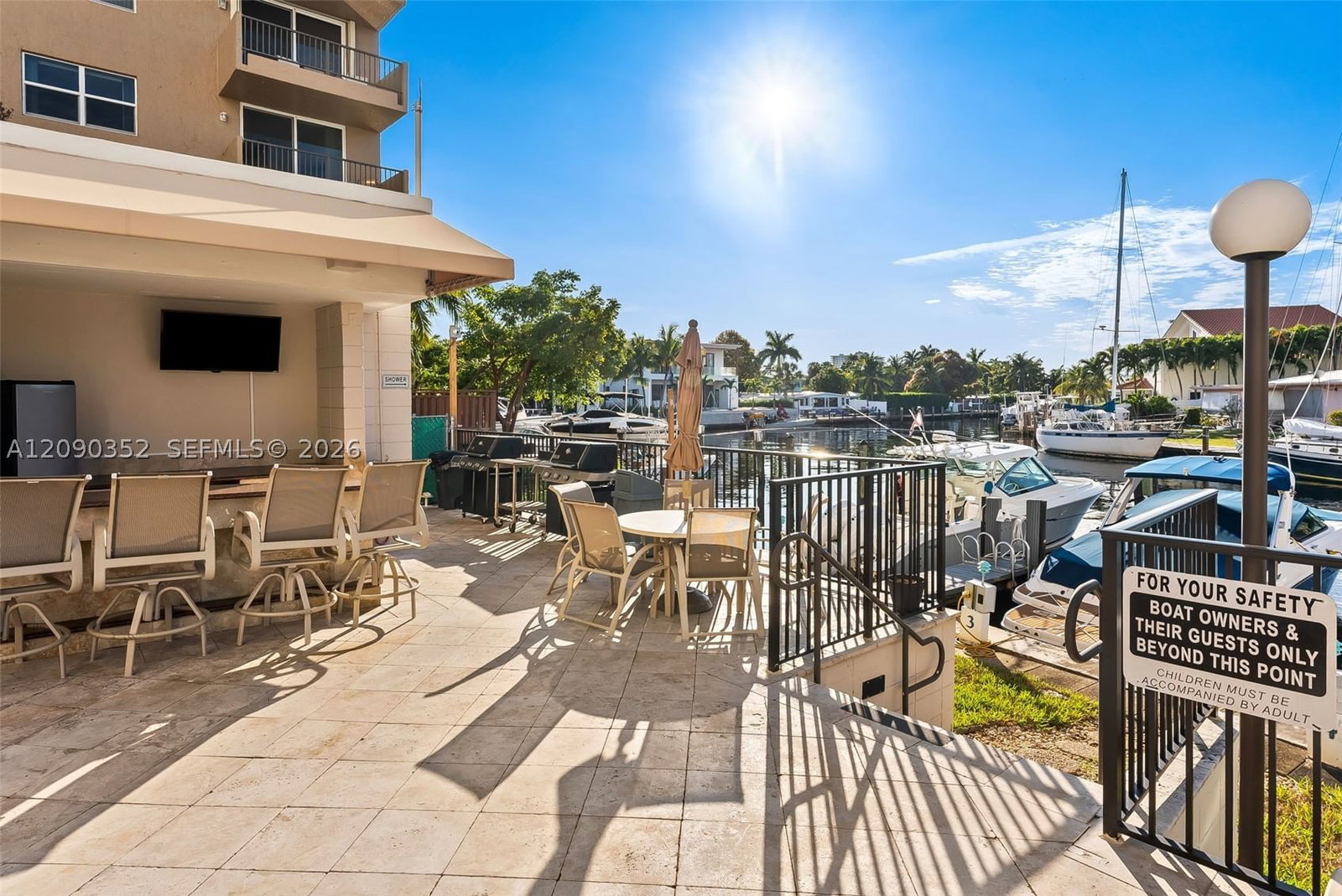 Real estate property located at 1401 Ocean Blvd #407, Broward, Emerald Tower Condo, Pompano Beach, FL
