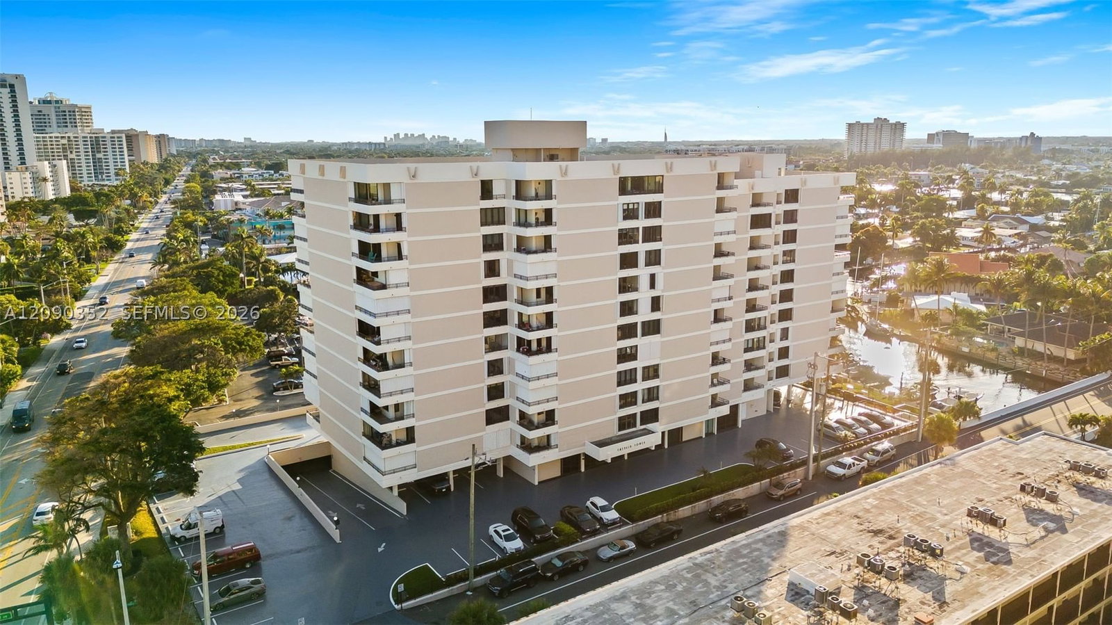 Real estate property located at 1401 Ocean Blvd #407, Broward, Emerald Tower Condo, Pompano Beach, FL