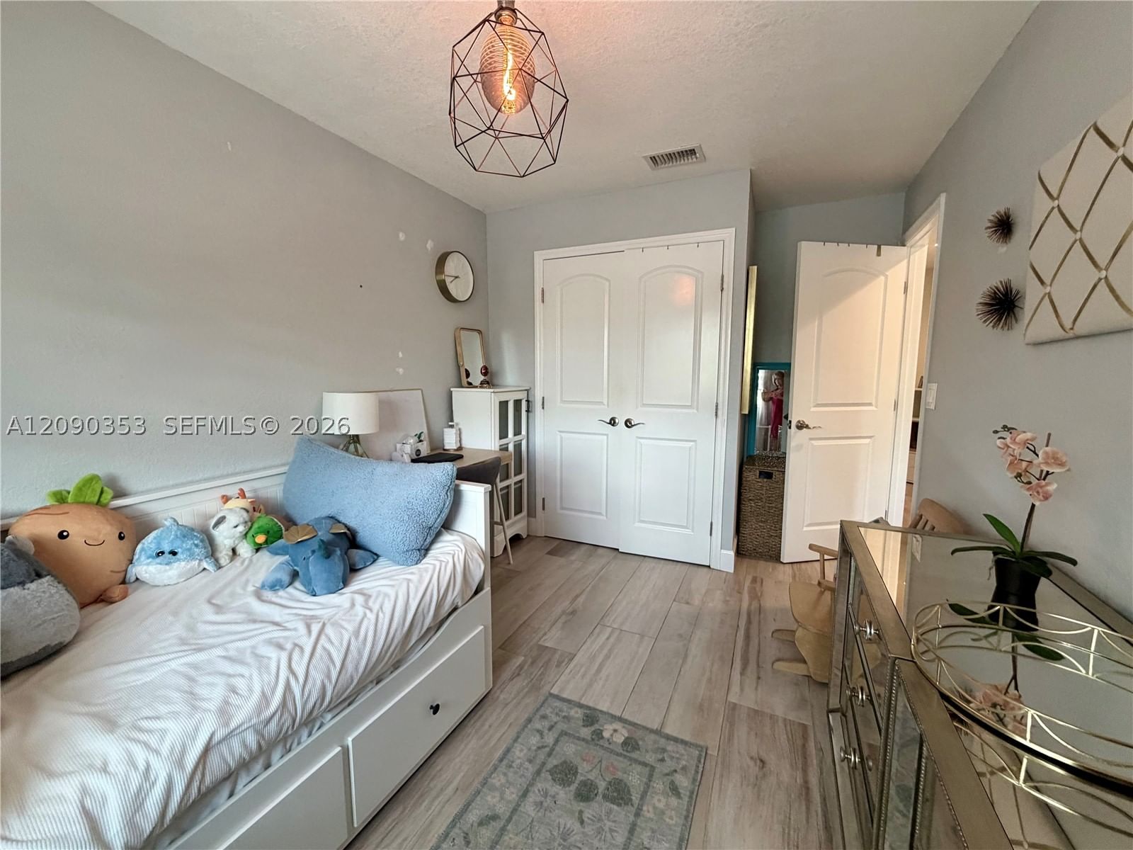 Real estate property located at 12355 15th St #12355, Broward, Pembroke Lakes Section Se, Pembroke Pines, FL
