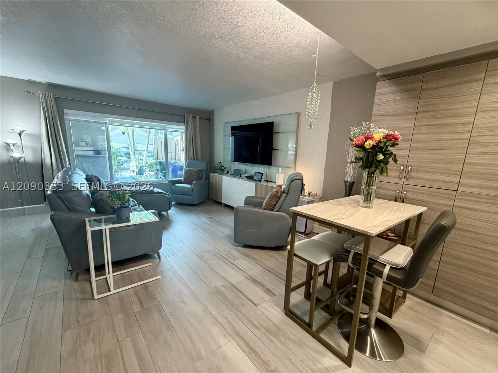 Real estate property located at 12355 15th St #12355, Broward, Pembroke Lakes Section Se, Pembroke Pines, FL
