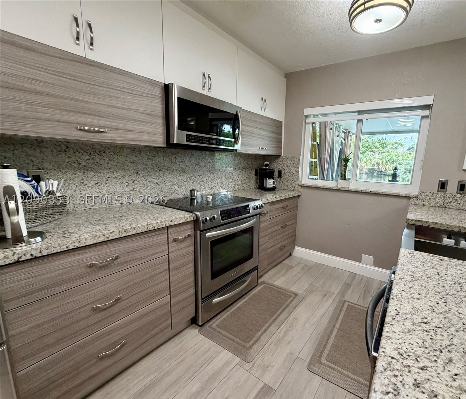 Real estate property located at 12355 15th St #12355, Broward, Pembroke Lakes Section Se, Pembroke Pines, FL