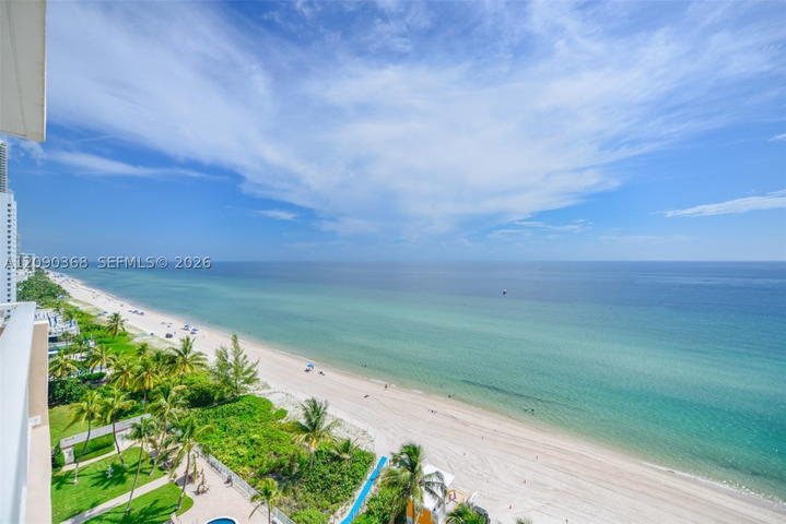 Real estate property located at 1950 Ocean Dr #11P, Broward, Hemispheres Condo, Hallandale Beach, FL