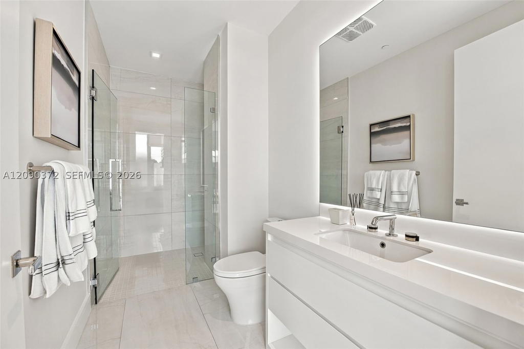 Real estate property located at 725 Ocean Blvd #105, Palm Beach, Boca Beach Residences Con, Boca Raton, FL