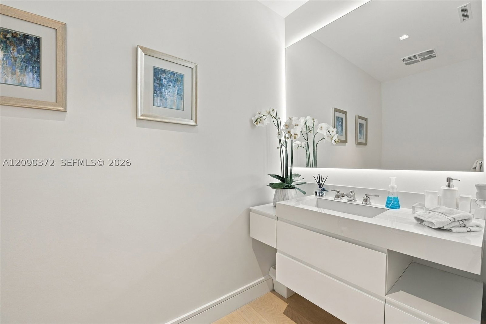 Real estate property located at 725 Ocean Blvd #105, Palm Beach, Boca Beach Residences Con, Boca Raton, FL