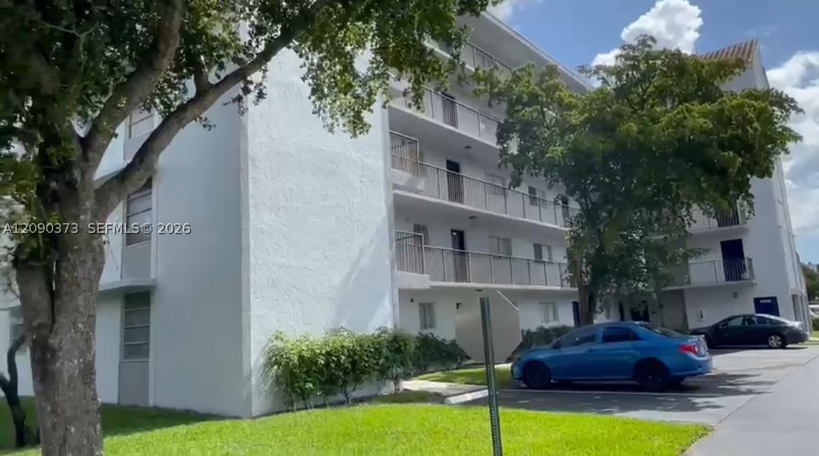 Real estate property located at 8730 Sherman Cir #302, Broward, Lakeshore At University P, Miramar, FL