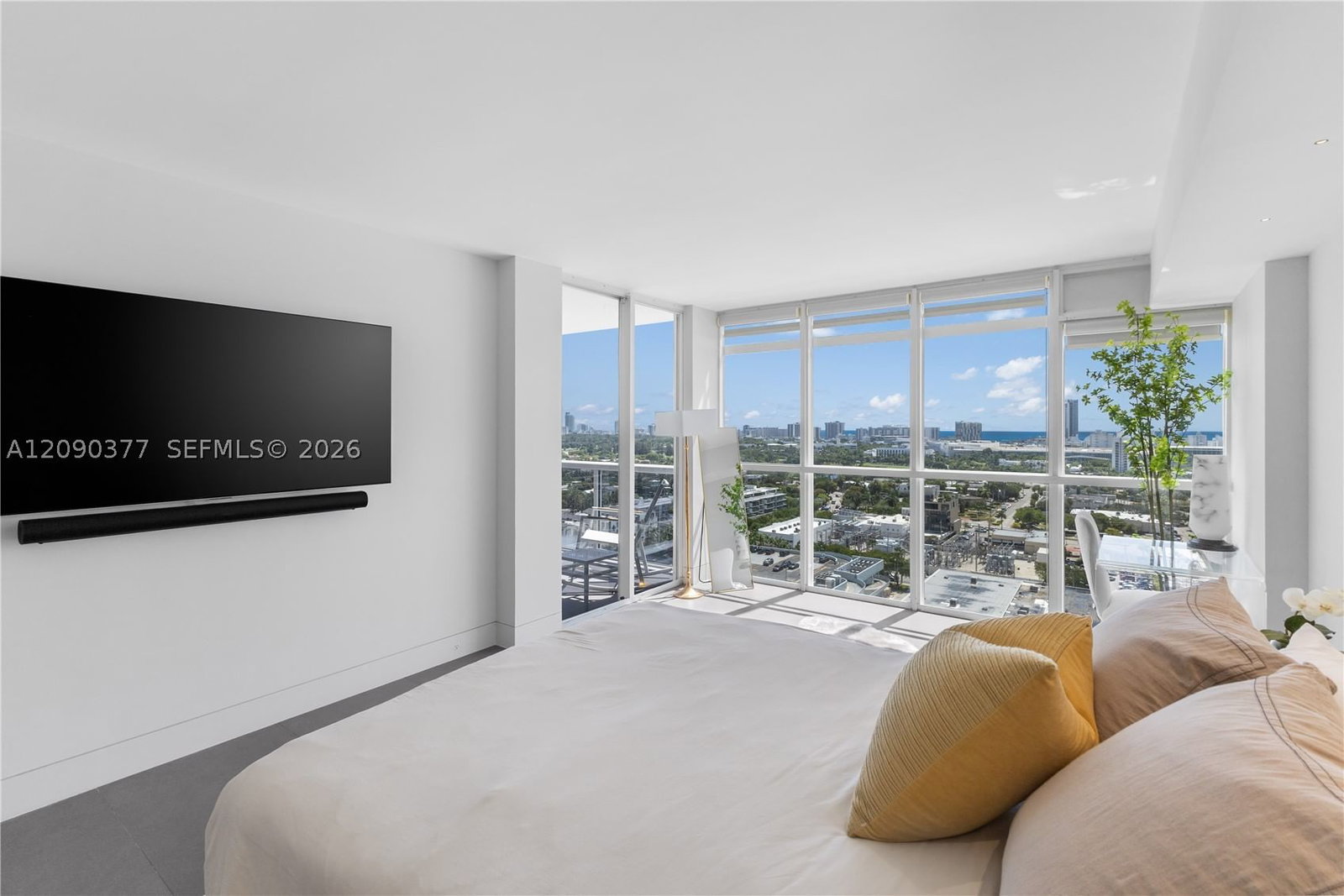 Real estate property located at 1800 Sunset Harbour Dr #2105, Miami-dade, Sunset Harbour South Cond, Miami Beach, FL
