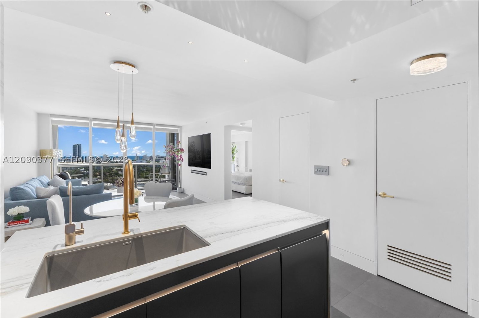 Real estate property located at 1800 Sunset Harbour Dr #2105, Miami-dade, Sunset Harbour South Cond, Miami Beach, FL