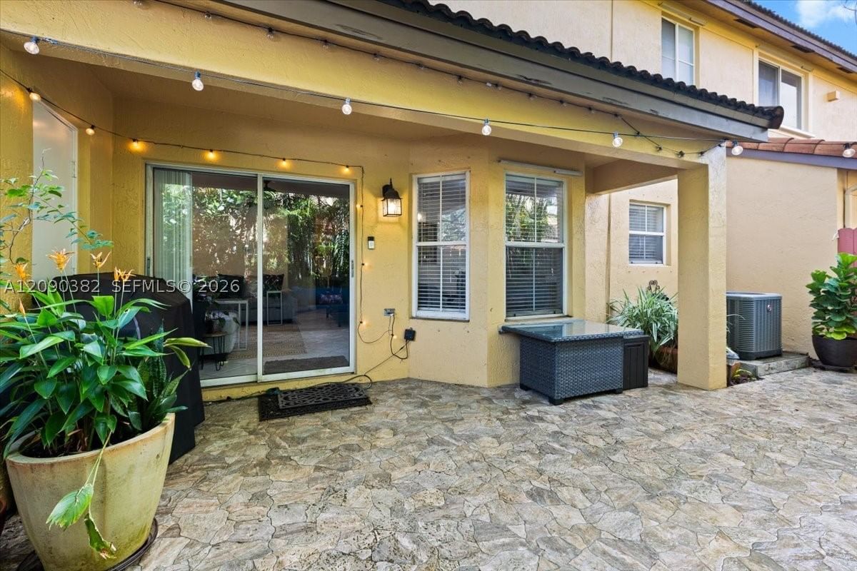 Real estate property located at 195 Sable Palm Way, Broward, West Park-west Parcel, Davie, FL