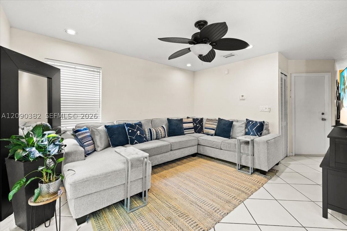 Real estate property located at 195 Sable Palm Way, Broward, West Park-west Parcel, Davie, FL