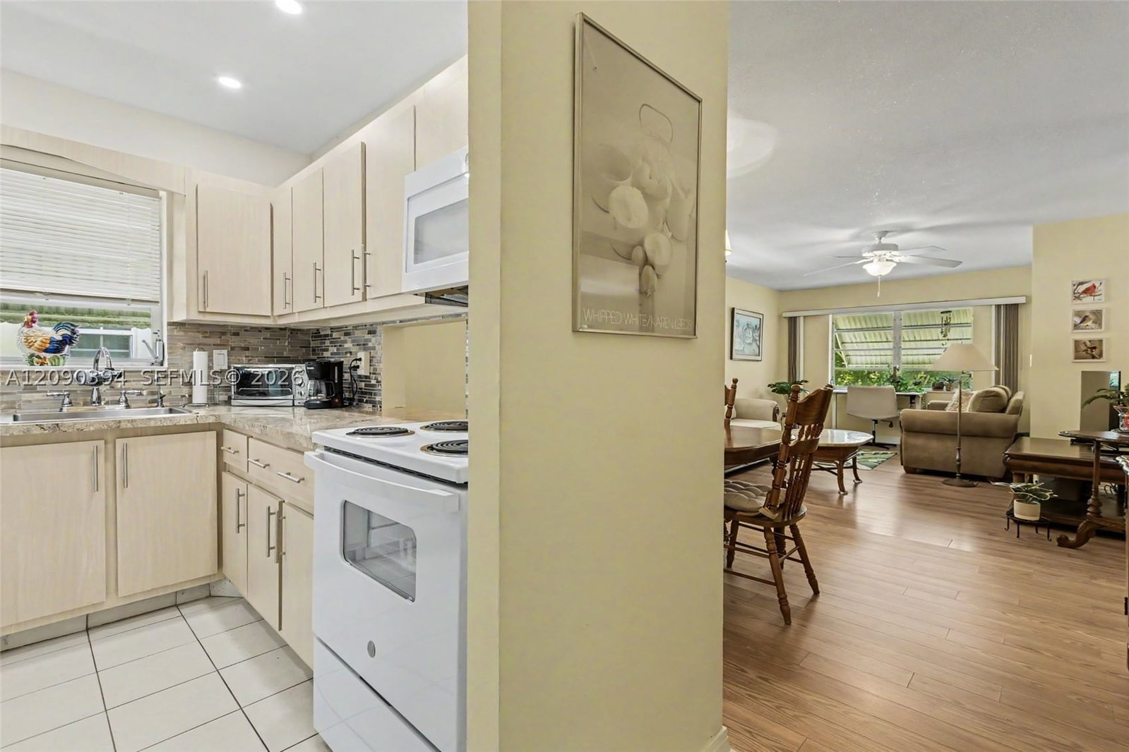 Real estate property located at 1401 12th Ct #3B, Broward, Crystal Court Manor No 9, Hollywood, FL