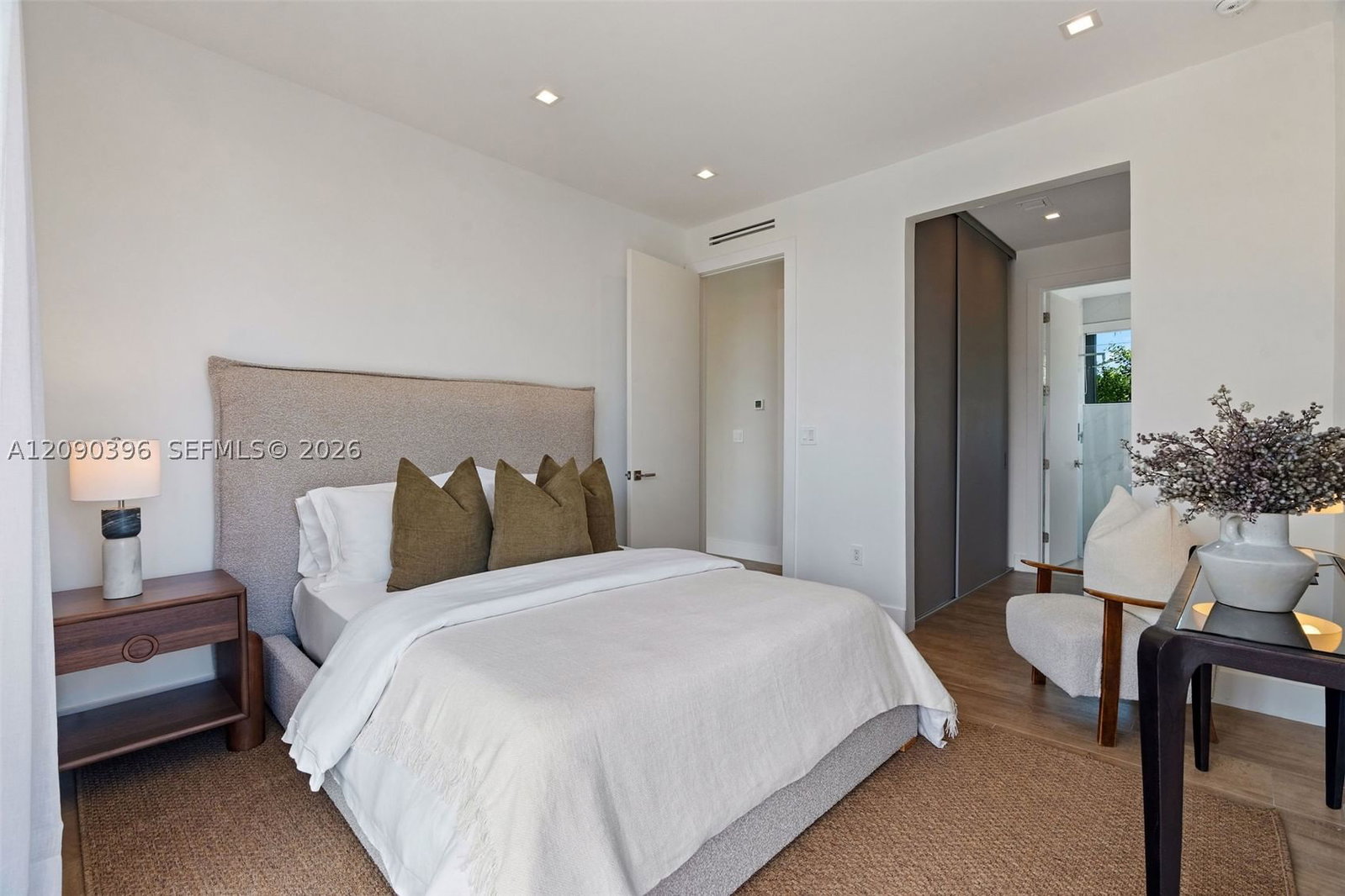 Real estate property located at 5701 Bay Rd, Miami-dade, La Gorce Golf Sub, Miami Beach, FL