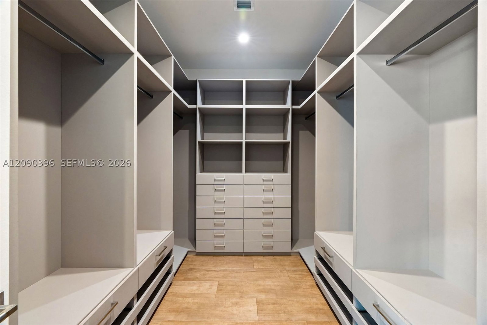 Real estate property located at 5701 Bay Rd, Miami-dade, La Gorce Golf Sub, Miami Beach, FL