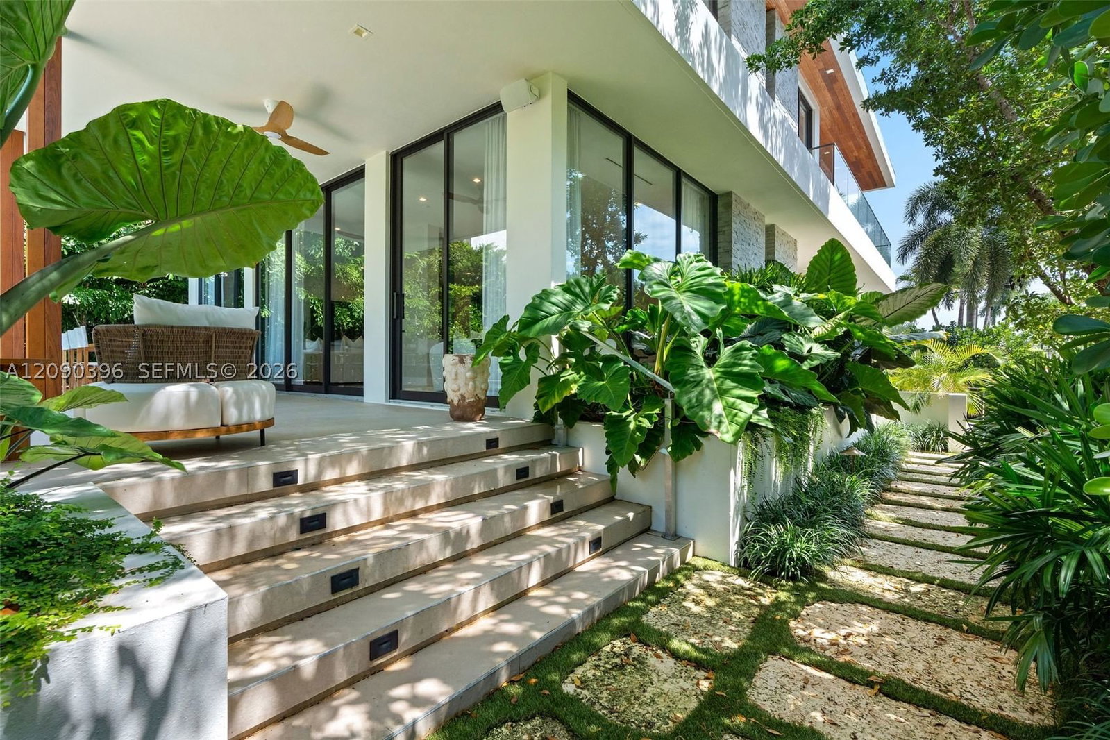 Real estate property located at 5701 Bay Rd, Miami-dade, La Gorce Golf Sub, Miami Beach, FL