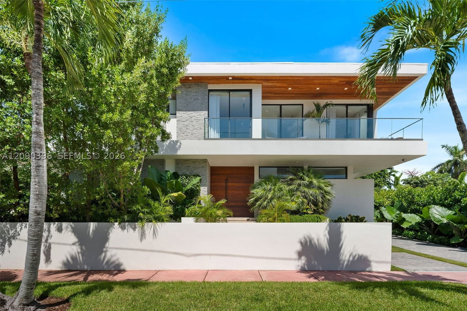 Real estate property located at 5701 Bay Rd, Miami-dade, La Gorce Golf Sub, Miami Beach, FL