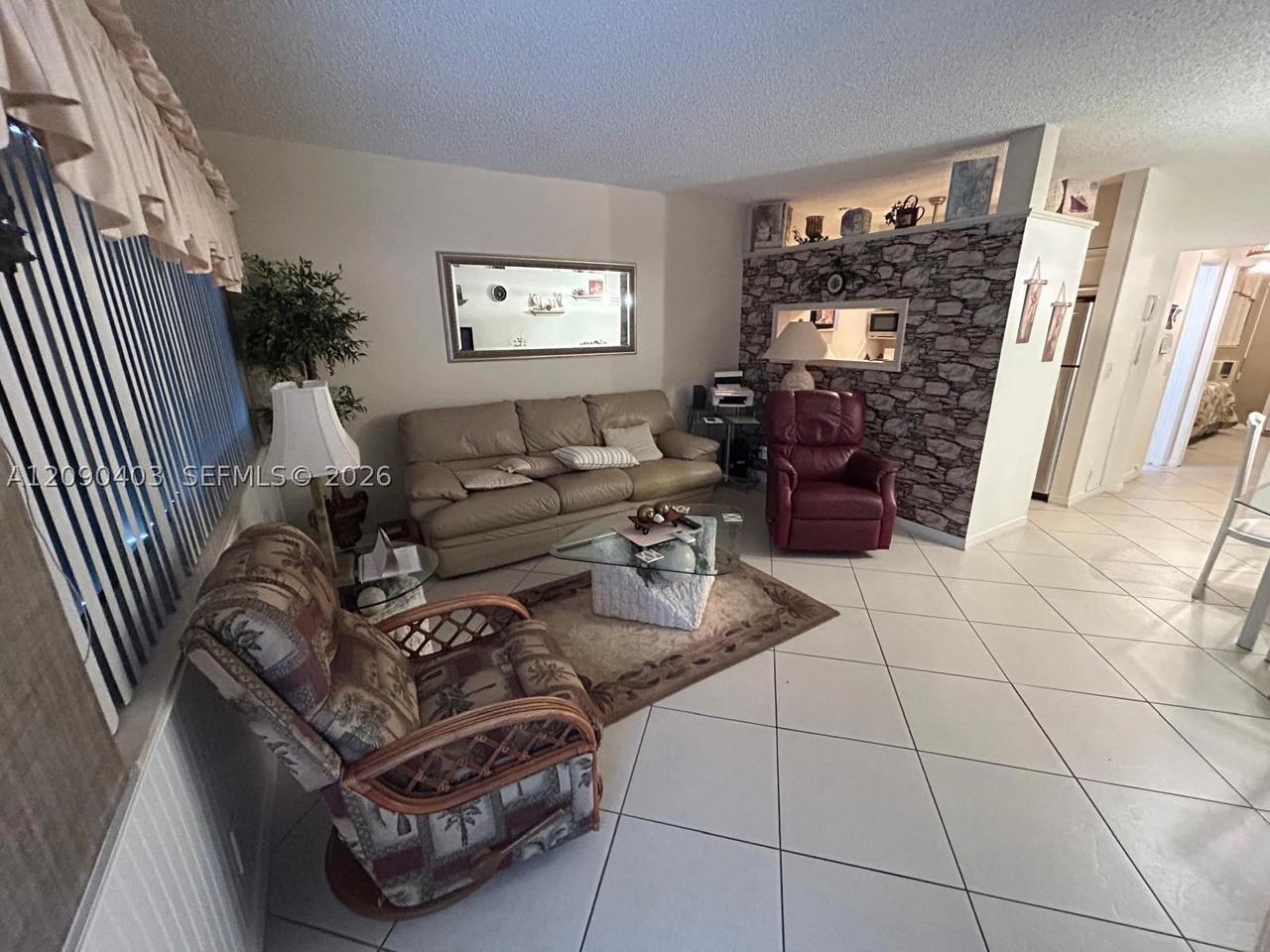 Real estate property located at 920 11th Ave #9D, Broward, Rolen Lake Gardens Co-op, Hallandale Beach, FL