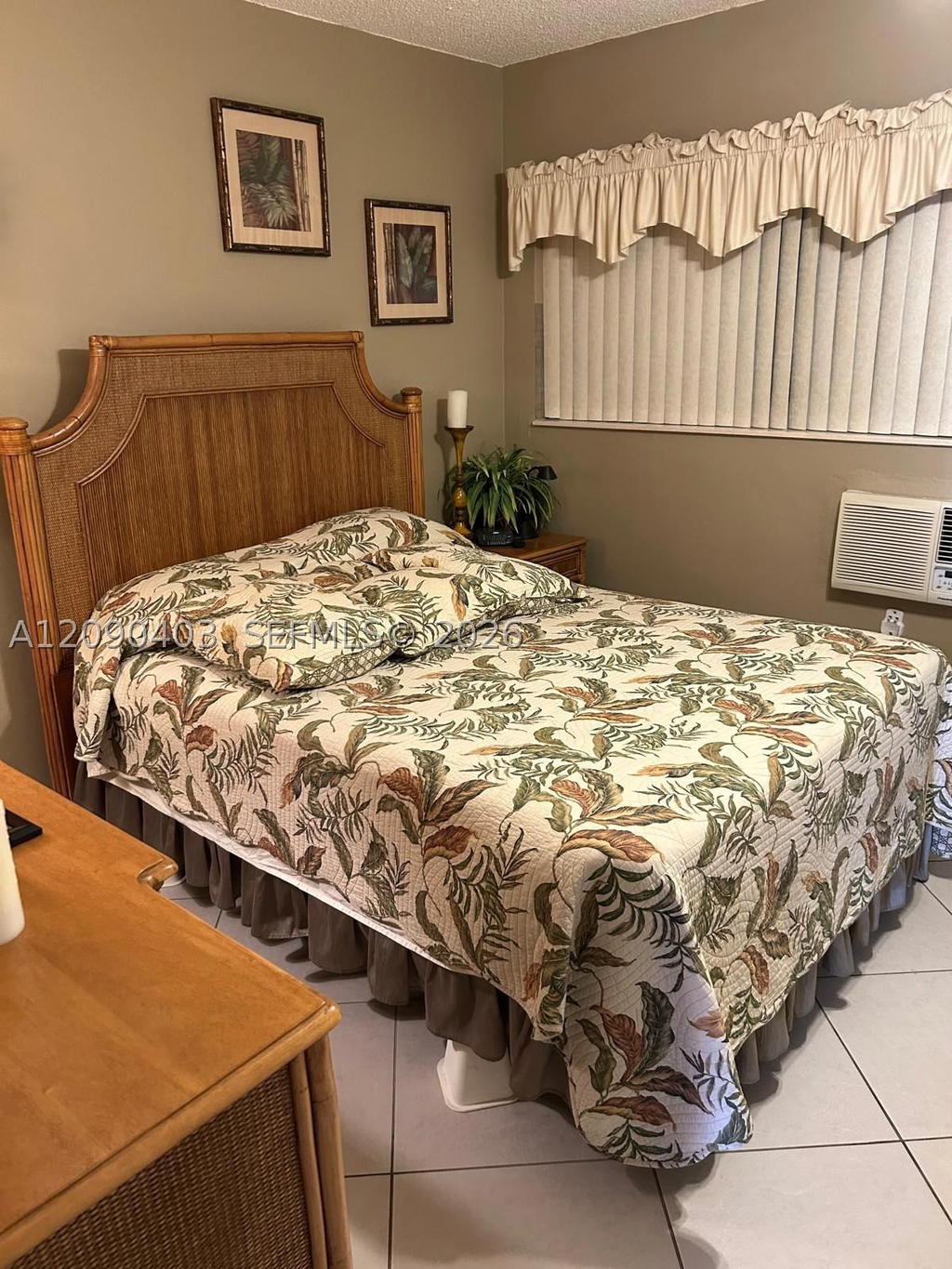 Real estate property located at 920 11th Ave #9D, Broward, Rolen Lake Gardens Co-op, Hallandale Beach, FL