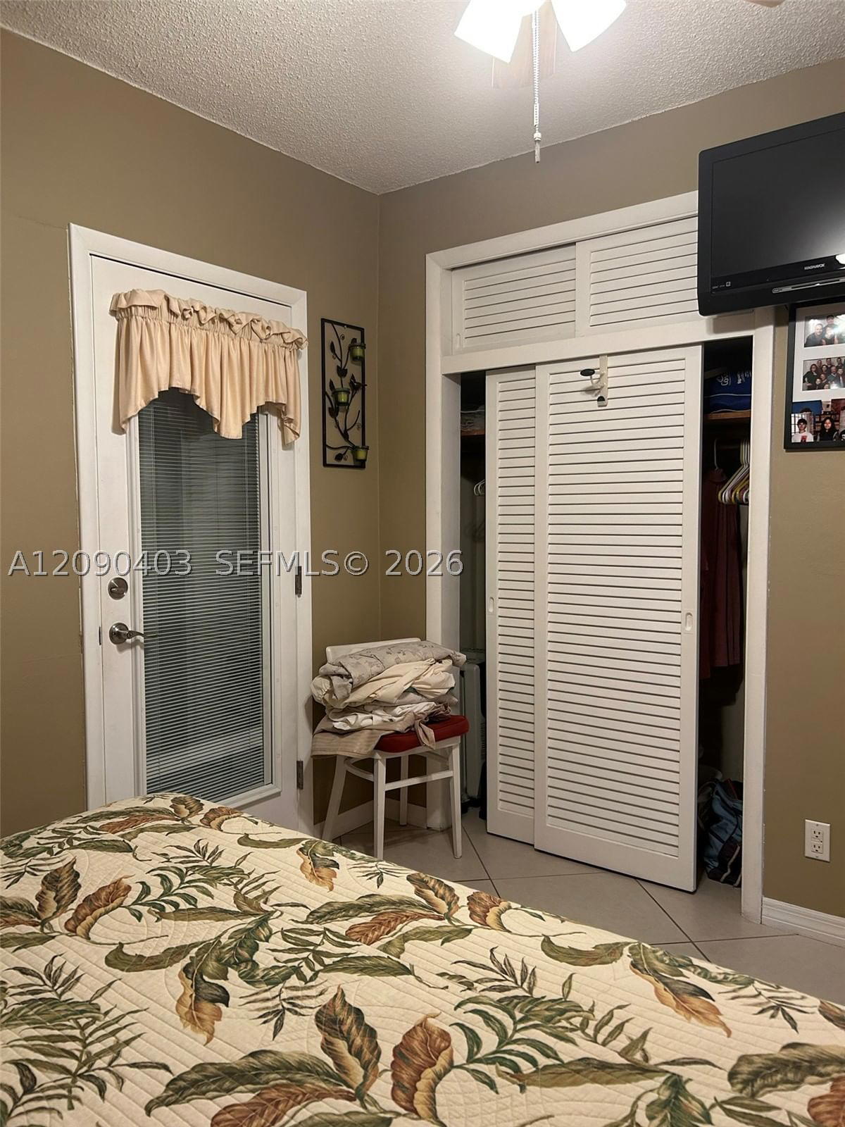 Real estate property located at 920 11th Ave #9D, Broward, Rolen Lake Gardens Co-op, Hallandale Beach, FL
