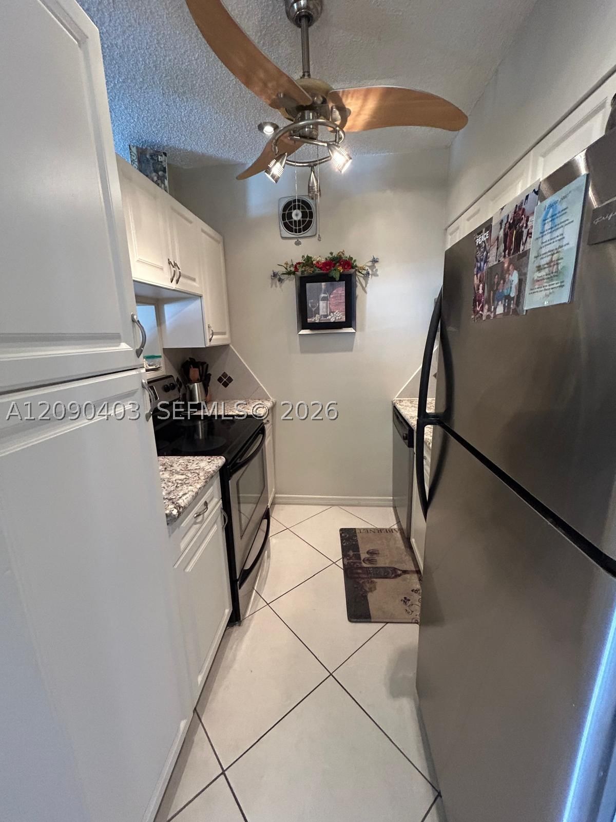 Real estate property located at 920 11th Ave #9D, Broward, Rolen Lake Gardens Co-op, Hallandale Beach, FL