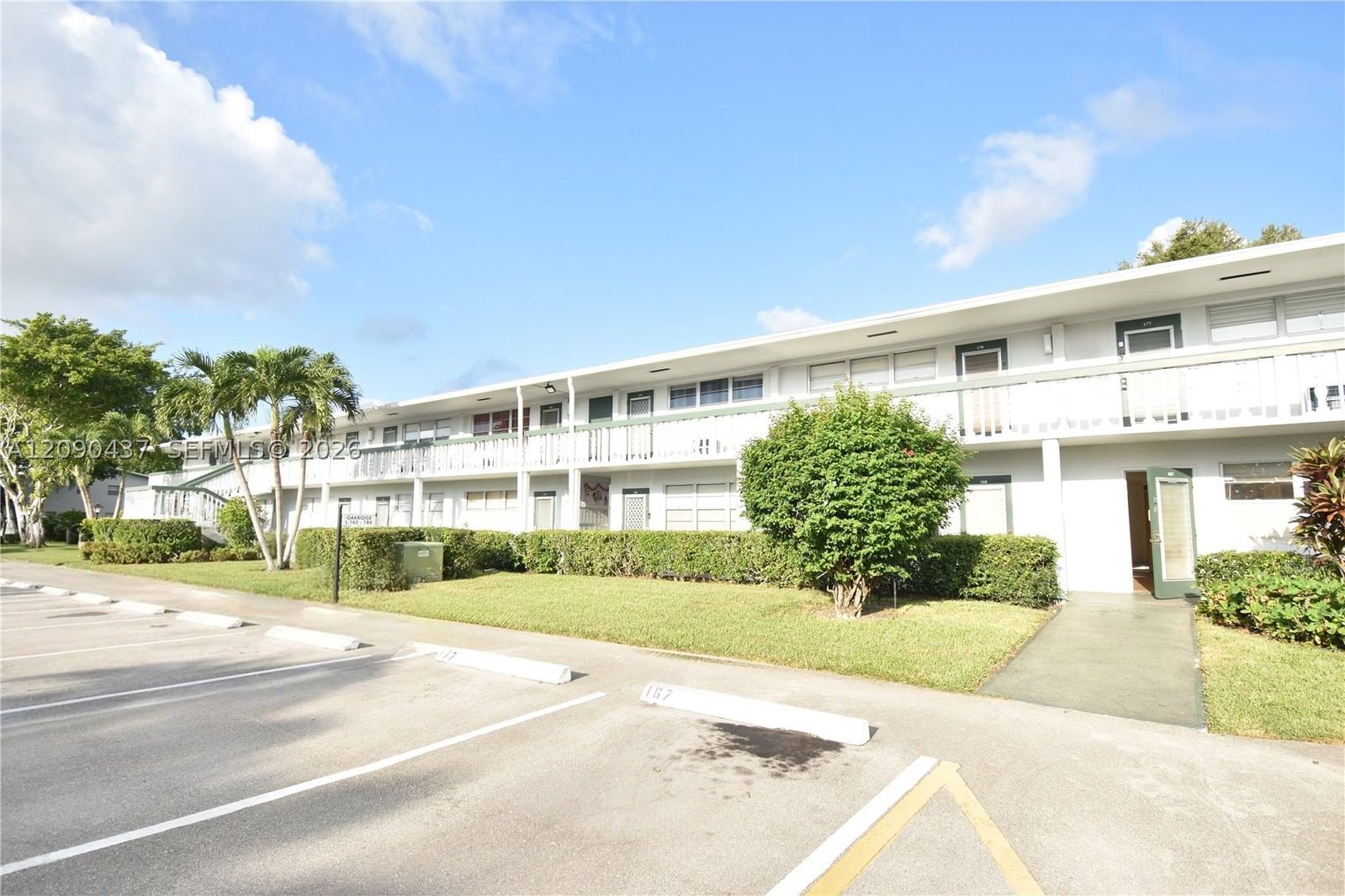 Real estate property located at 167 Oakridge L #167, Broward, Oakridge L Condo, Deerfield Beach, FL