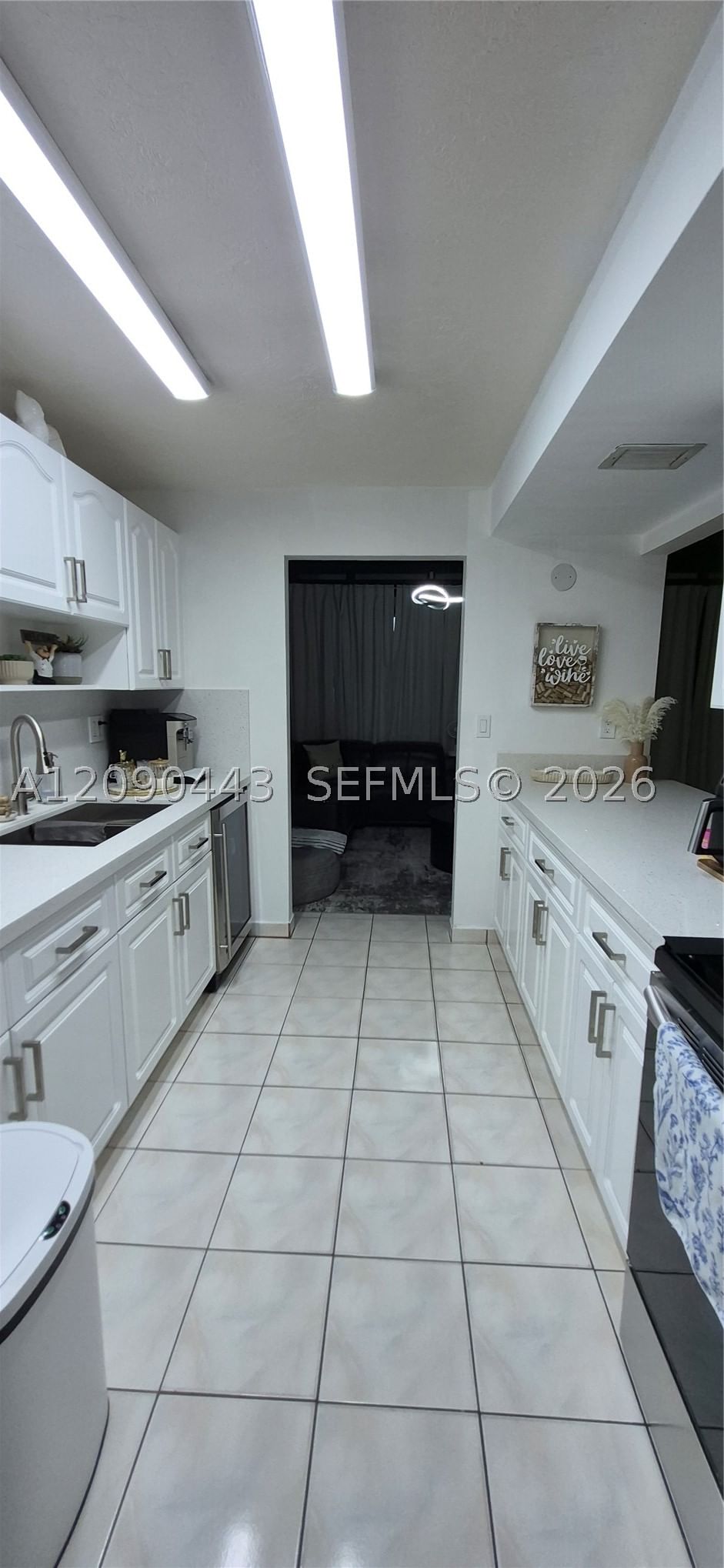 Real estate property located at 1441 Fairway Rd, Broward, Everglades Sugar & Land C, Pembroke Pines, FL