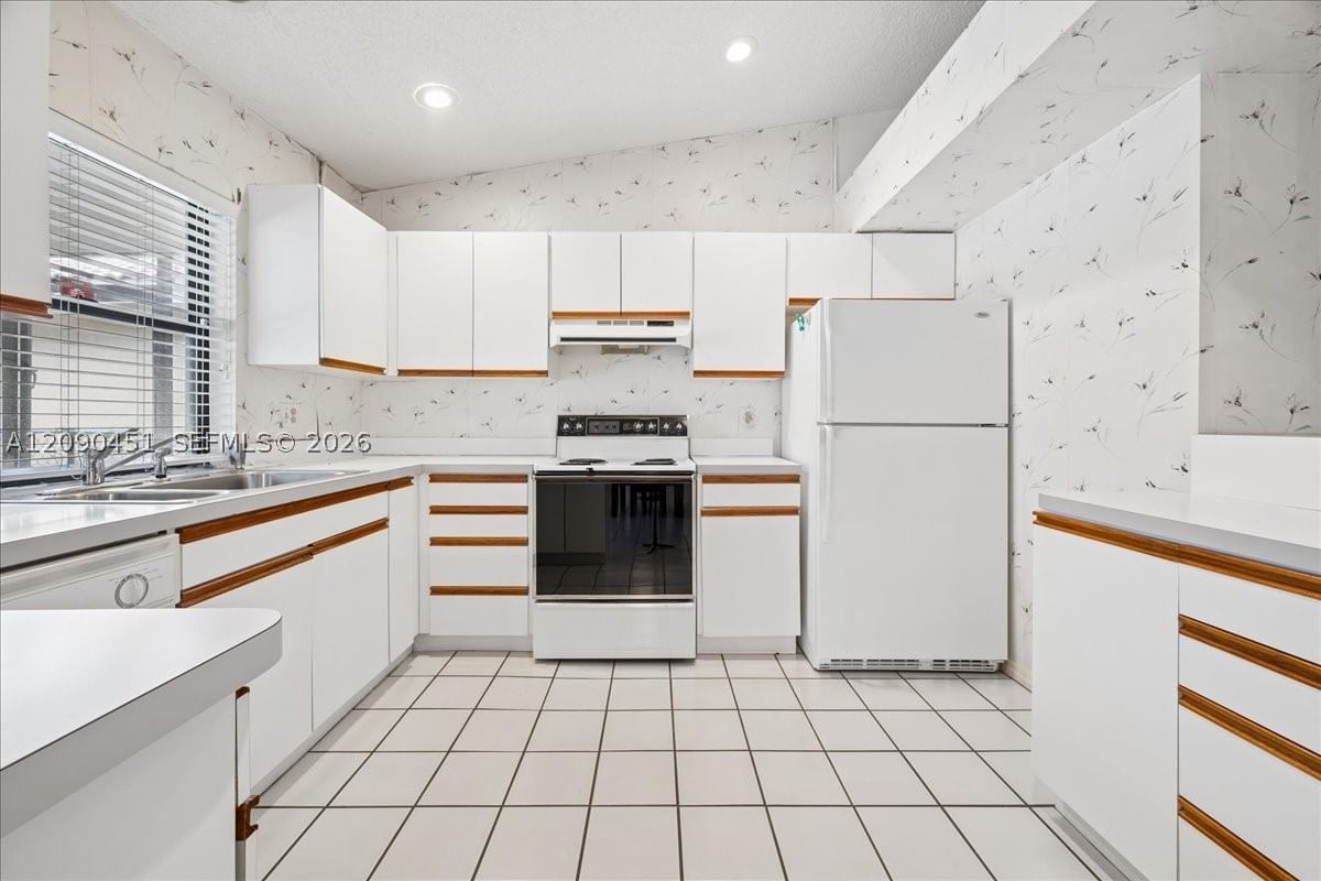 Real estate property located at 1459 97th Ter, Broward, Coral Springs University, Coral Springs, FL