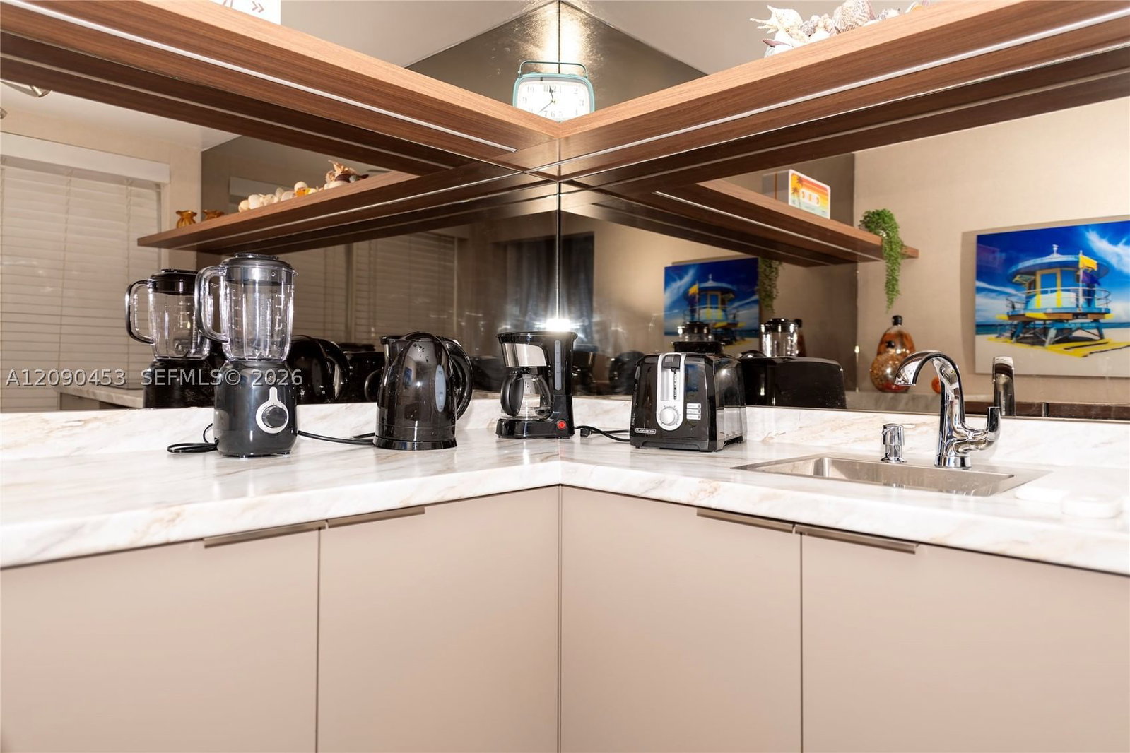 Real estate property located at 918 Ocean Dr #206, Miami-dade, 918 Ocean Drive Condo, Miami Beach, FL