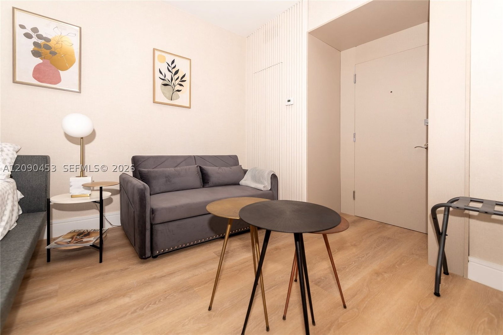 Real estate property located at 918 Ocean Dr #206, Miami-dade, 918 Ocean Drive Condo, Miami Beach, FL