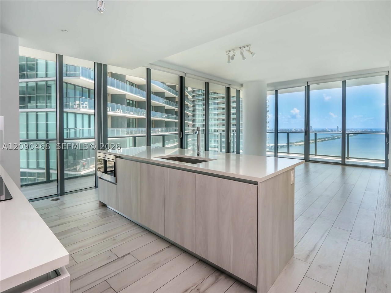 Real estate property located at 480 31st St #3507, Miami-dade, Gran Paraiso Condo, Miami, FL