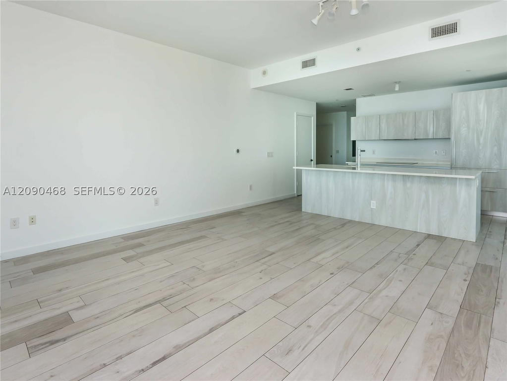 Real estate property located at 480 31st St #3507, Miami-dade, Gran Paraiso Condo, Miami, FL