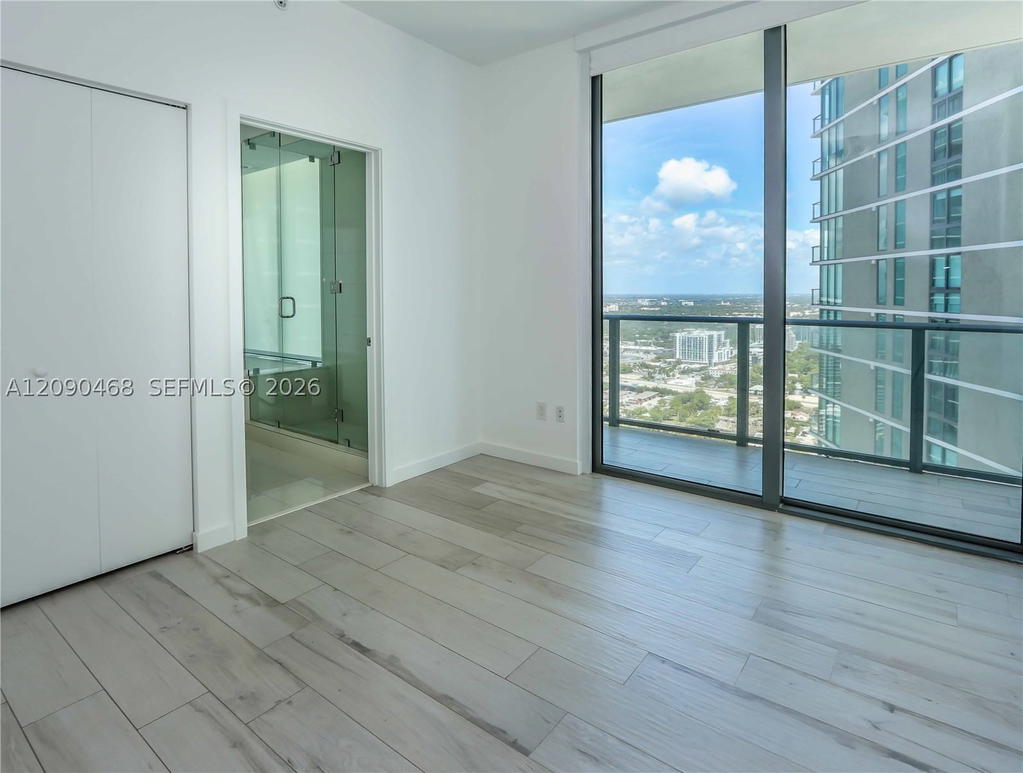 Real estate property located at 480 31st St #3507, Miami-dade, Gran Paraiso Condo, Miami, FL