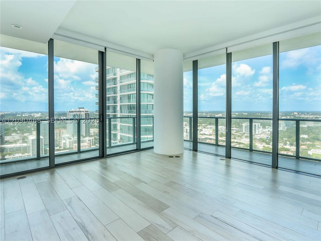 Real estate property located at 480 31st St #3507, Miami-dade, Gran Paraiso Condo, Miami, FL