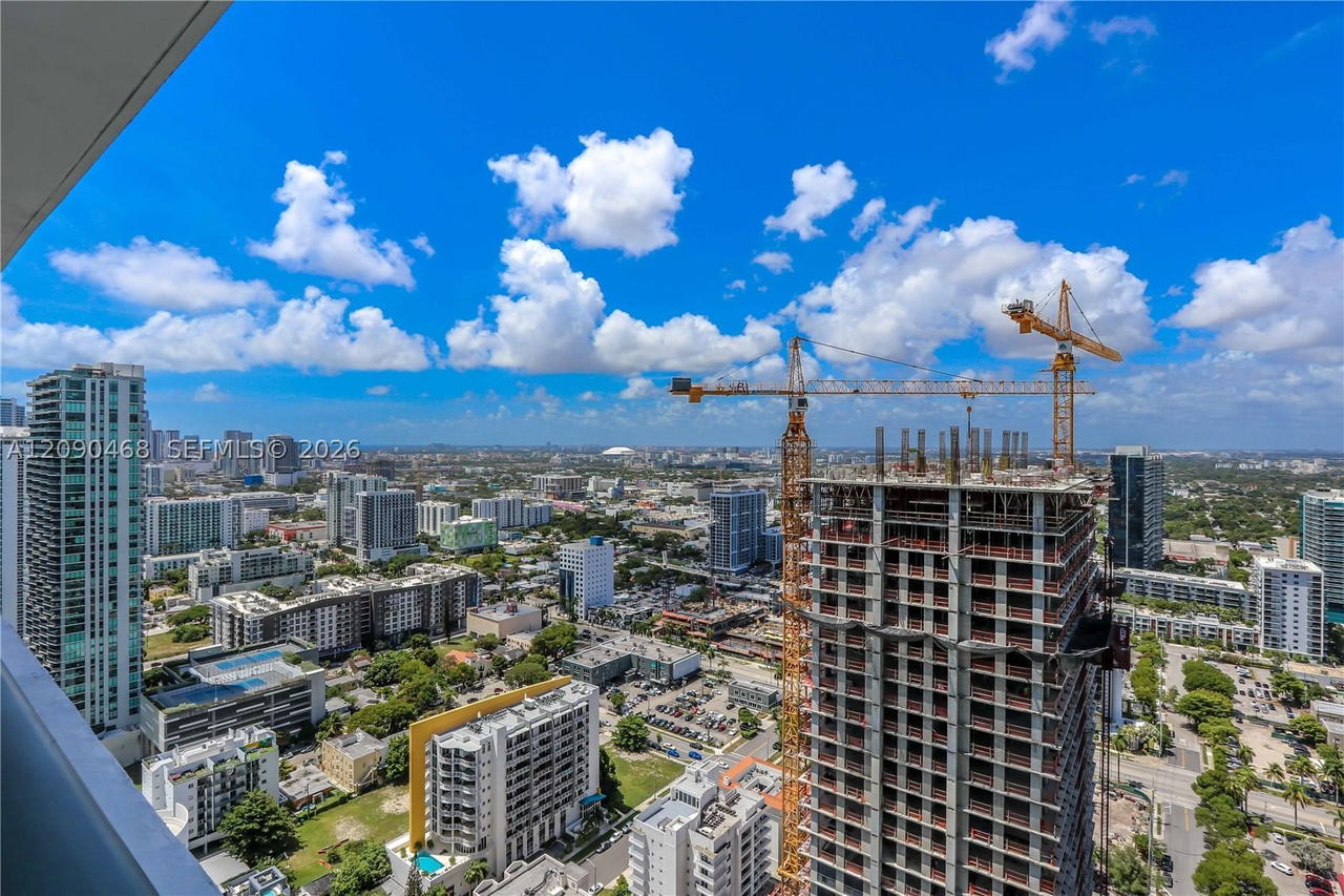 Real estate property located at 480 31st St #3507, Miami-dade, Gran Paraiso Condo, Miami, FL
