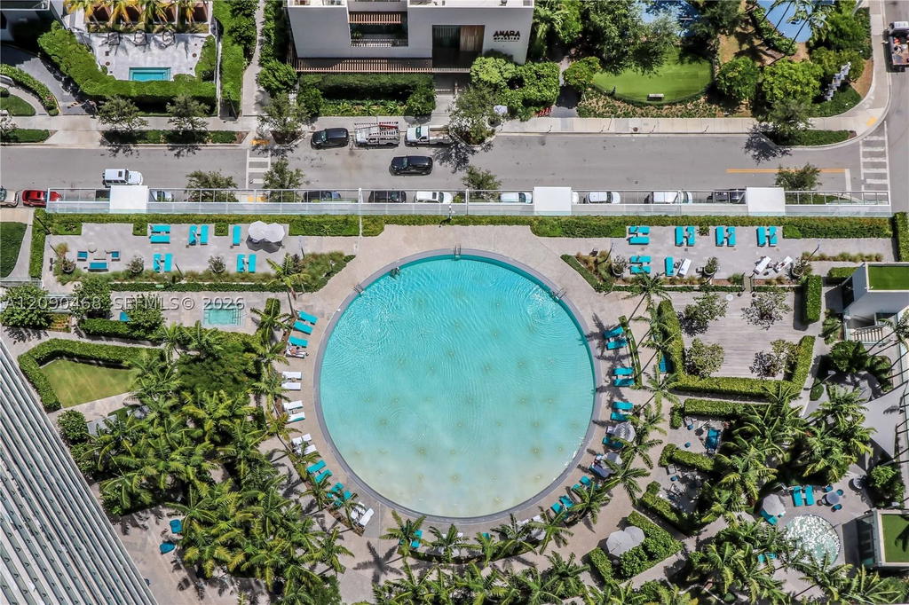 Real estate property located at 480 31st St #3507, Miami-dade, Gran Paraiso Condo, Miami, FL