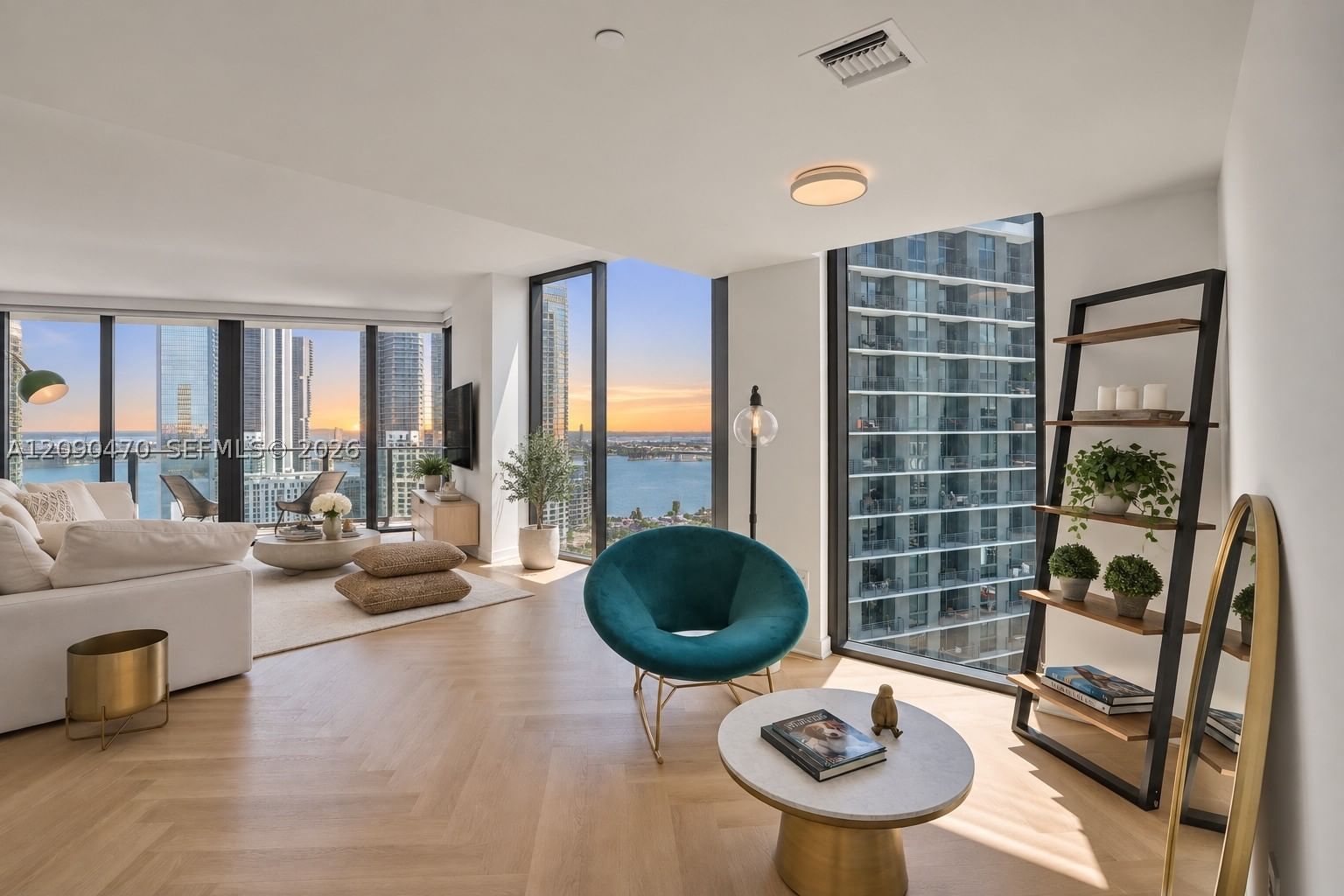 Real estate property located at 501 31st St #2808, Miami-dade, Paraiso Bayviews Condo, Miami, FL