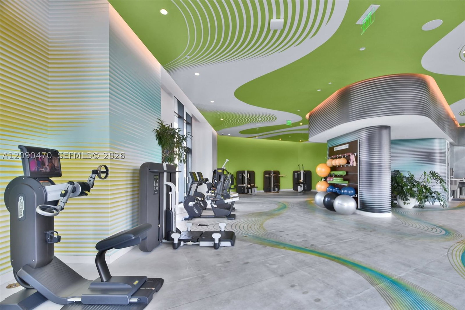 Real estate property located at 501 31st St #2808, Miami-dade, Paraiso Bayviews Condo, Miami, FL