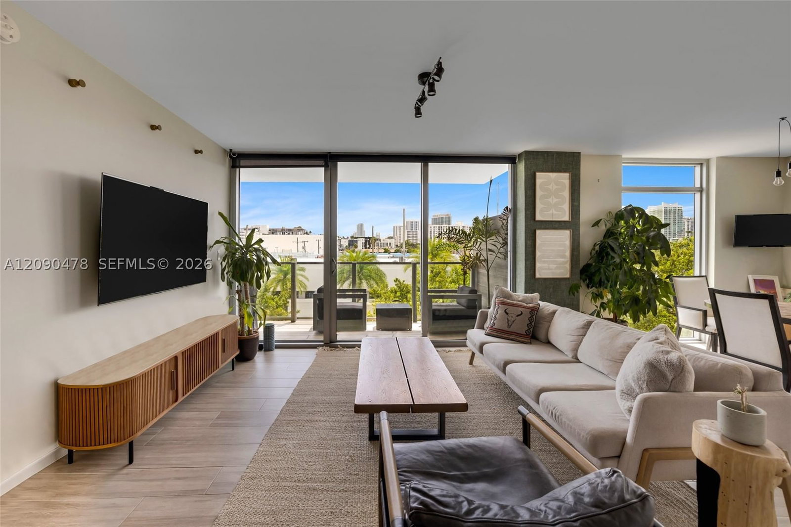 Real estate property located at 1201 20th St #414, Miami-dade, Island View Addn, Miami Beach, FL