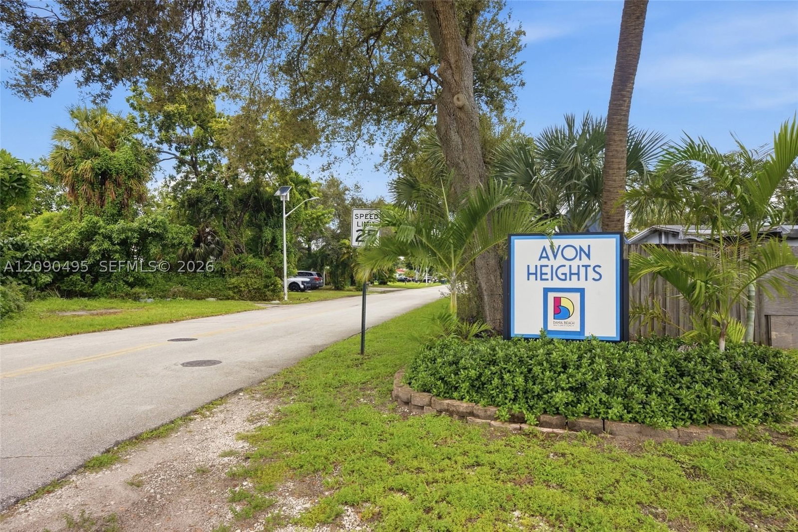 Real estate property located at 4540 28th Ter, Broward, Avon Heights, Dania Beach, FL