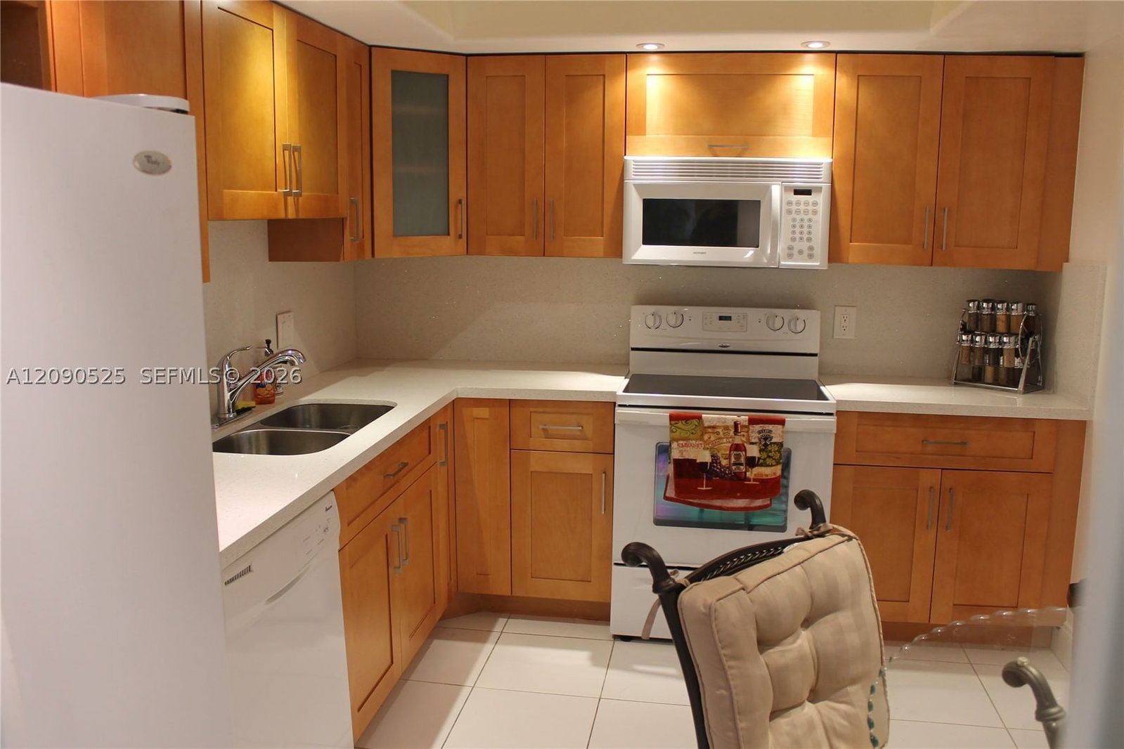 Real estate property located at 3980 Oaks Clubhouse Dr #110, Broward, Palm-aire C C 79 Condo, Pompano Beach, FL