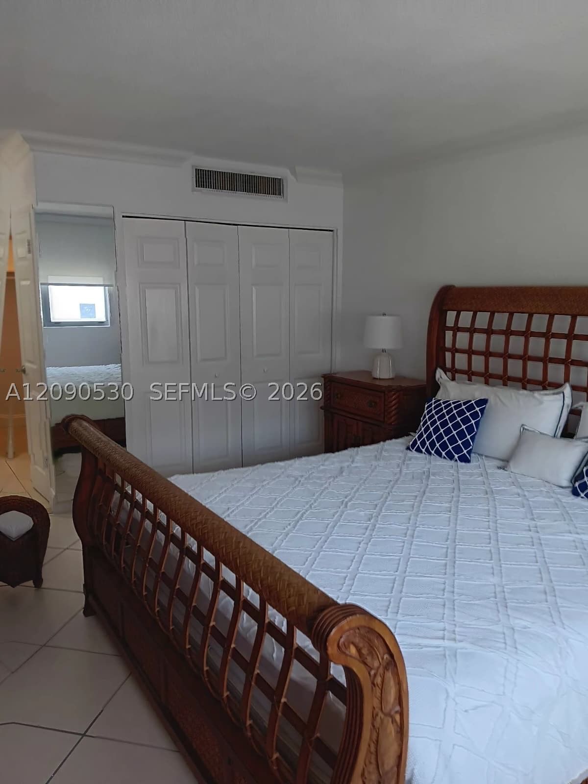 Real estate property located at 9225 Collins Ave #1206, Miami-dade, Four Winds Condo, Surfside, FL