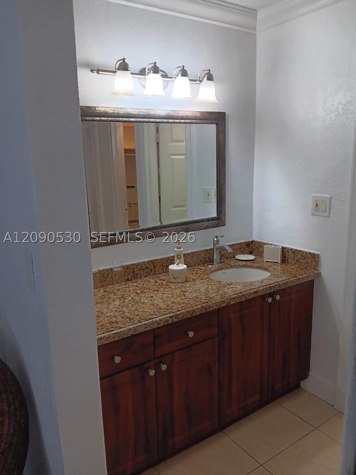 Real estate property located at 9225 Collins Ave #1206, Miami-dade, Four Winds Condo, Surfside, FL